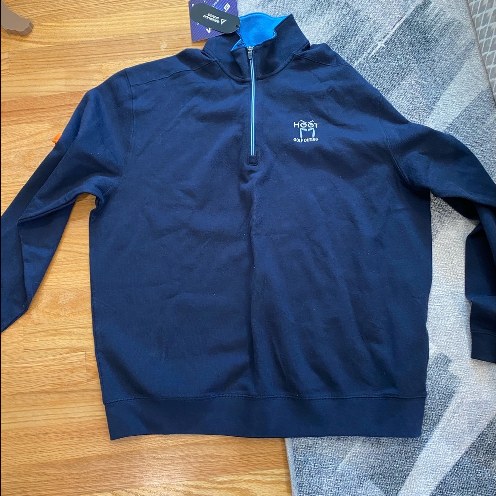 Men’s Bermuda sands sweater